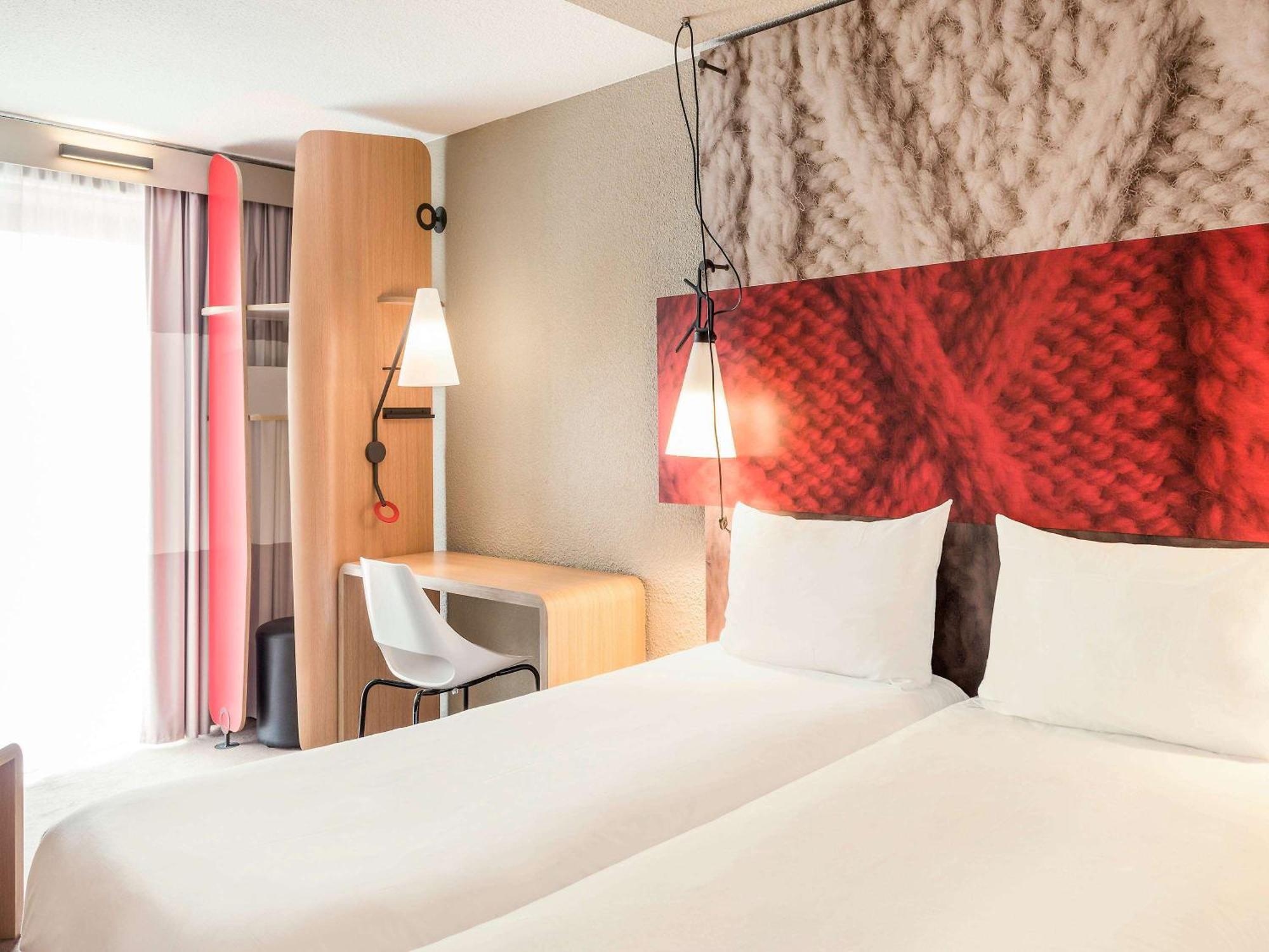 Отель Ibis Paris Gare Montparnasse 15Eme Экстерьер фото